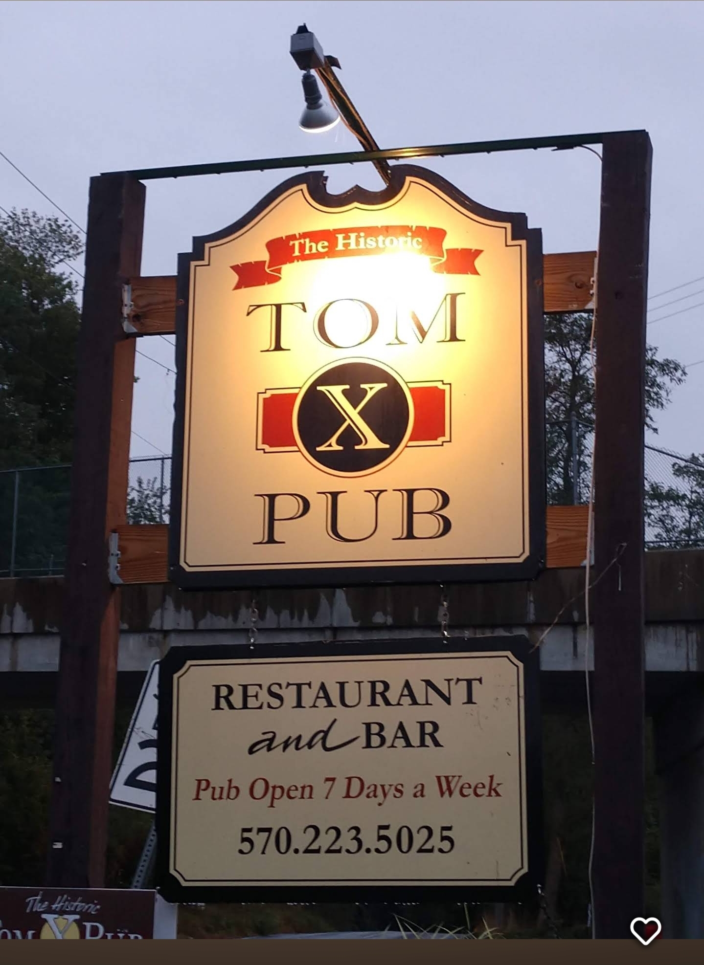 Tom X Pub